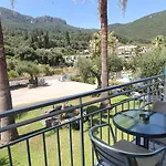 Phivos Hotel