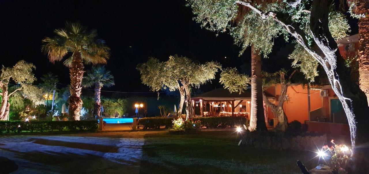 Aparthotel Phivos *